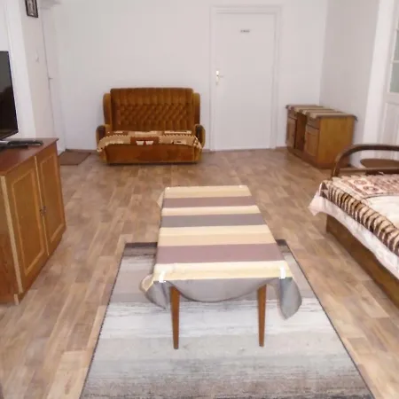 Privat Szallas Miskolctapolca Guest house